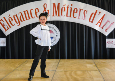 Défilé Salon Elégance et Métiers d'Art - Créarts Modes - Stéphanie Lormois -Chapeau Chantal Gomez